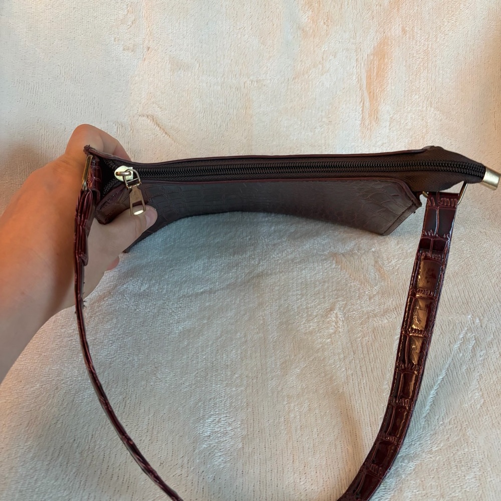 3 for 25! Y2K Elegant Burgundy‎ Crocodile print Shoulder Bag - Picture 2 of 8